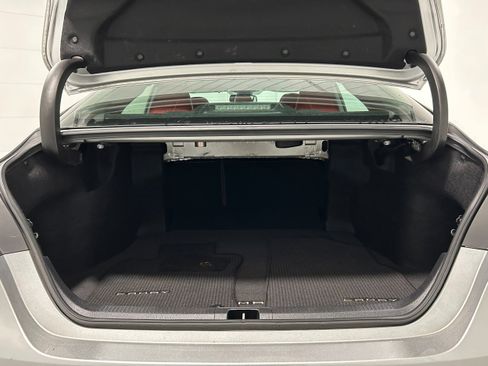 Used 2019 Toyota Camry XSE FWD image 31