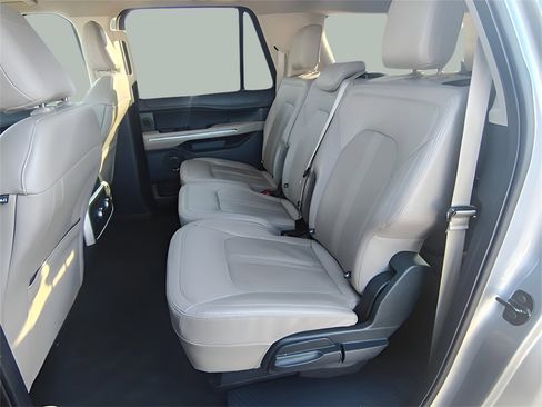 Used 2024 Ford Expedition Max Limited image 21