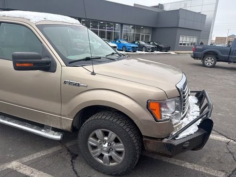Used 2011 Ford F150 XLT w/ XLT Chrome Pkg image 3