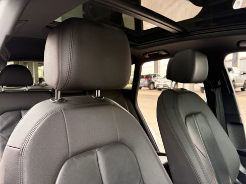 Used 2020 Audi Q3 2.0T Premium image 26