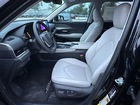 New 2026 Toyota Grand Highlander AWD image 18