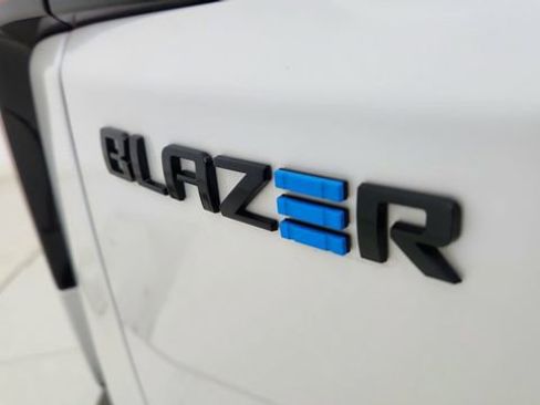 Used 2025 Chevrolet Blazer EV RS image 17