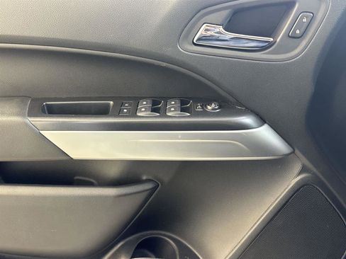 Used 2022 Chevrolet Colorado LT w/ LT Convenience Package image 20