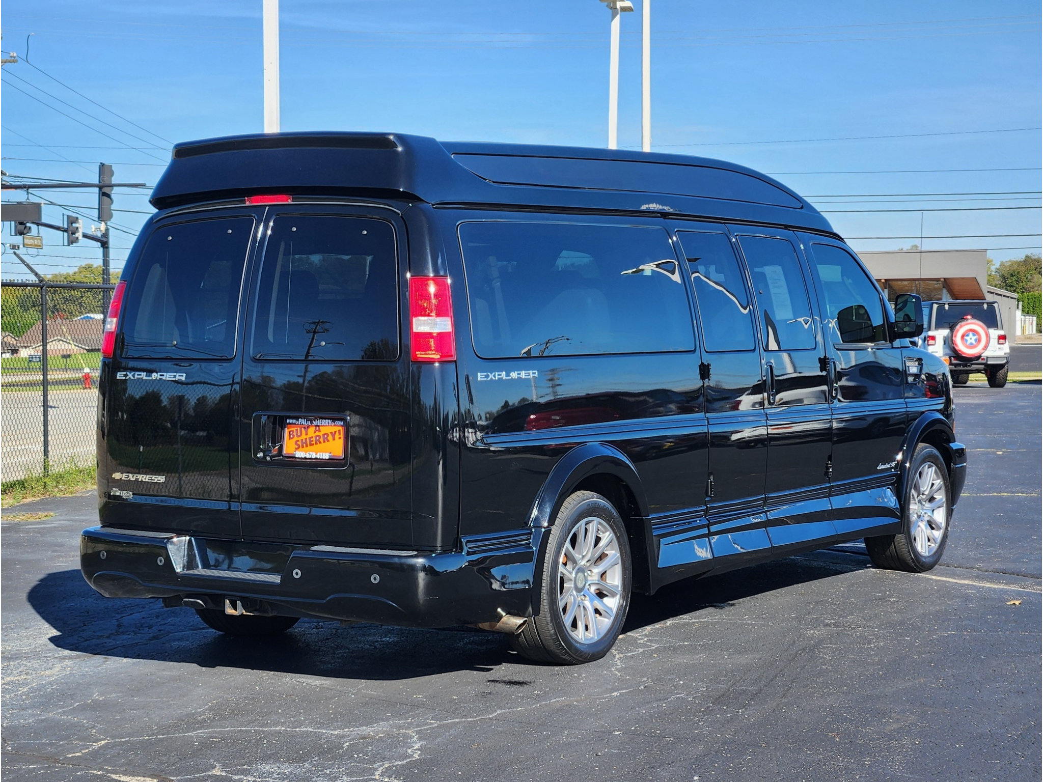 Used 2020 Chevrolet Express 2500 Extended w/ Enhanced Convenience Package RWD image 16