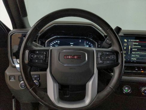 Used 2023 GMC Sierra 1500 SLE w/ Enhanced Capability Package AWD/4WD image 16