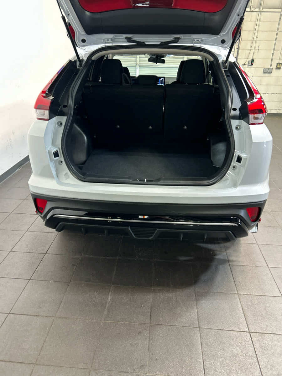 Used 2024 Mitsubishi Eclipse Cross Ralliart AWD/4WD image 10