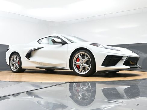 Used 2023 Chevrolet Corvette Stingray Preferred Cpe w/ Z51 Performance Package RWD image 46