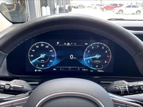 Used 2024 Kia Carnival SX Prestige FWD image 19