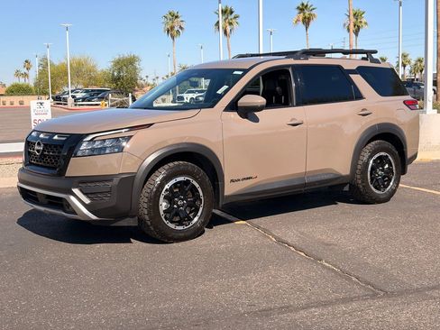 Certified 2024 Nissan Pathfinder Rock Creek AWD/4WD image 2
