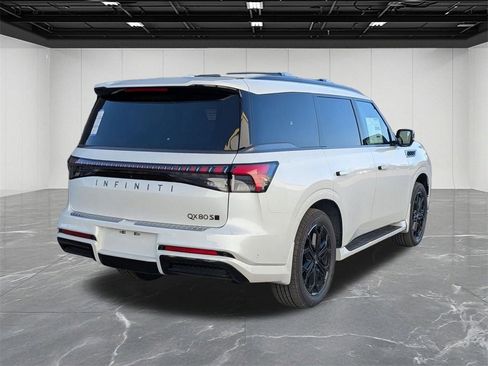 New 2026 INFINITI QX80 SPORT w/ Sport Exterior Package image 6