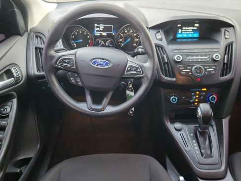Used 2018 Ford Focus SE image 10