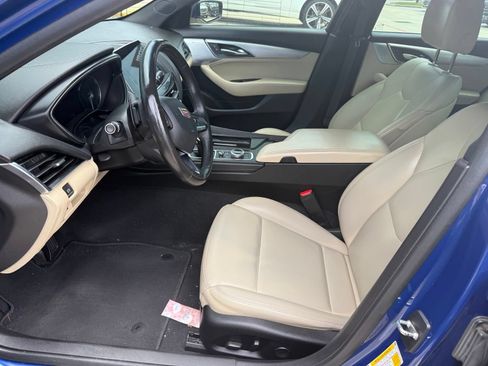 Used 2023 Cadillac CT5 Luxury w/ Sun And Sound Package RWD image 2