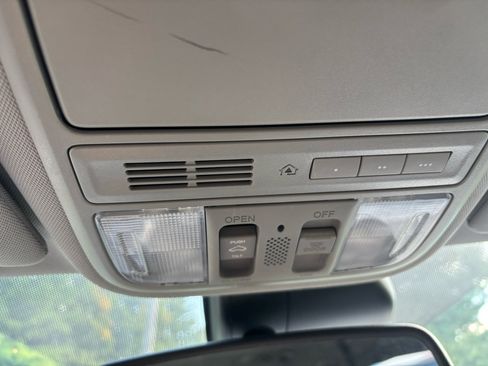 Used 2014 Honda Odyssey Touring image 29