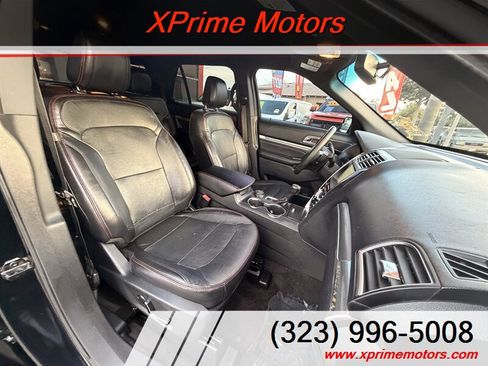 Used 2018 Ford Explorer Sport AWD/4WD image 40