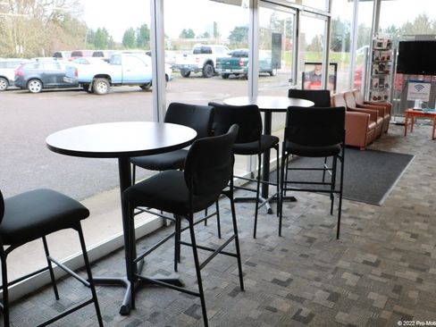 Used 2016 Ford F550 2WD Regular Cab Super Duty image 27