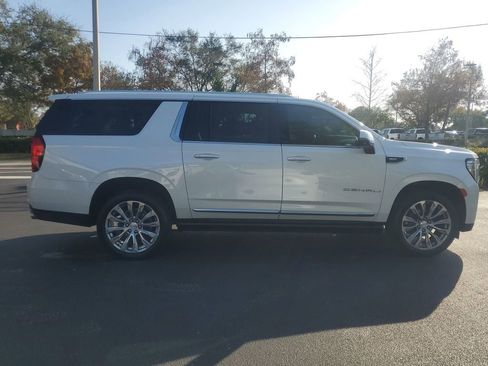 Used 2021 GMC Yukon XL Denali w/ Denali Premium Package image 6
