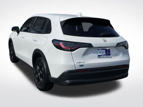 Certified 2025 Honda HR-V LX image 4