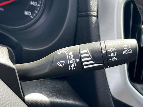 Used 2023 GMC Terrain SLT AWD/4WD image 26