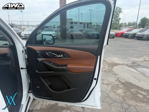 Used 2021 Chevrolet Traverse High Country AWD/4WD image 20