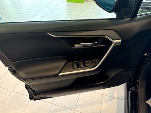 Used 2025 Toyota RAV4 XLE image 11