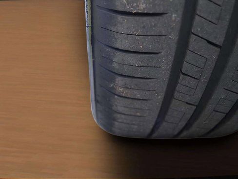 Used 2017 Chevrolet Cruze Premier image 32