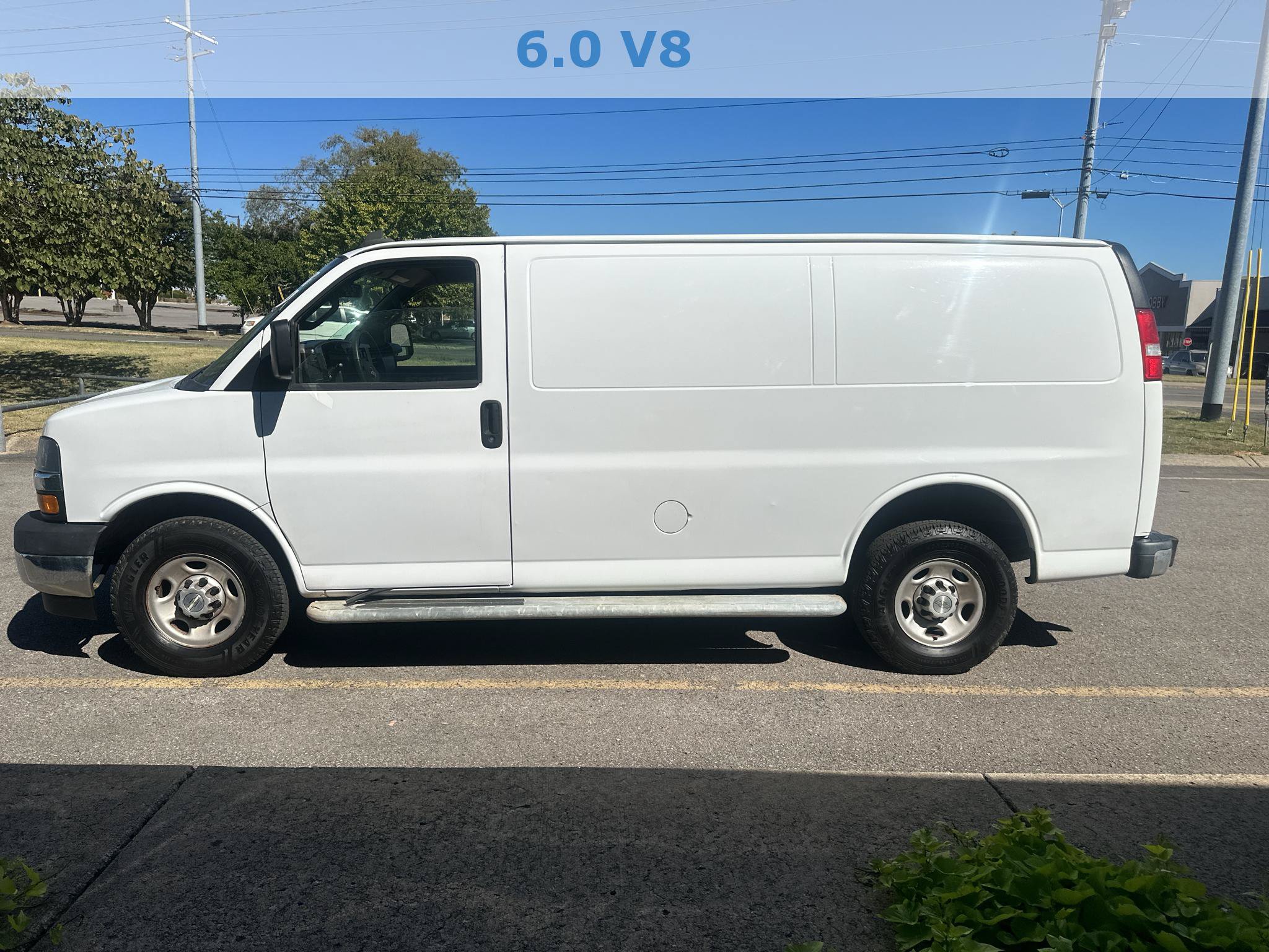 Used 2020 Chevrolet Express 2500 w/ Driver Convenience Package RWD image 7