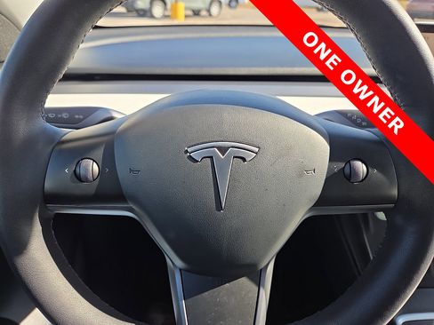 Used 2023 Tesla Model Y Long Range image 24