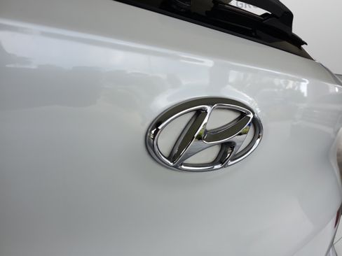 Used 2021 Hyundai Tucson SE w/ Cargo Package FWD image 30