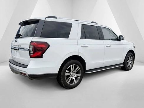 Used 2023 Ford Expedition Limited AWD/4WD image 7
