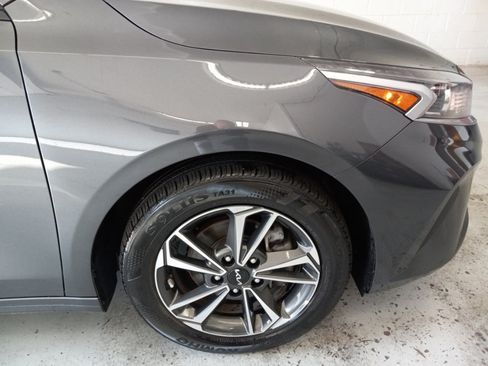 Certified 2023 Kia Forte LXS FWD image 3