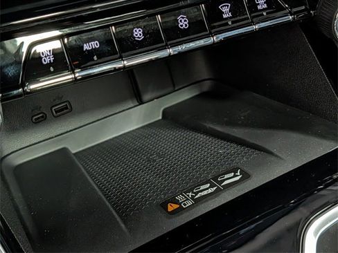 New 2026 Chevrolet Traverse Z71 image 27