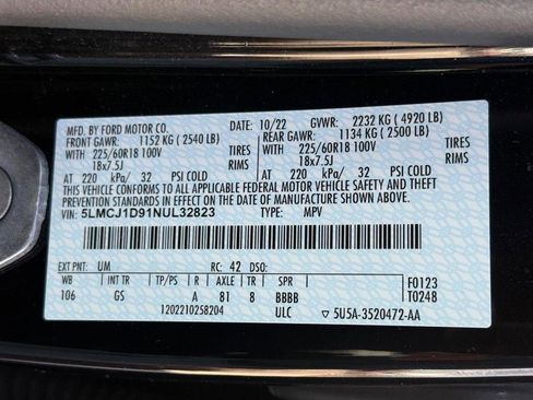 Certified 2022 Lincoln Corsair Standard AWD w/ Equipment Group 101A image 22