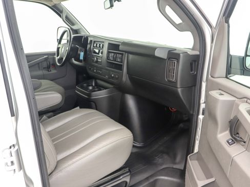 Used 2017 Chevrolet Express 2500 LS image 17