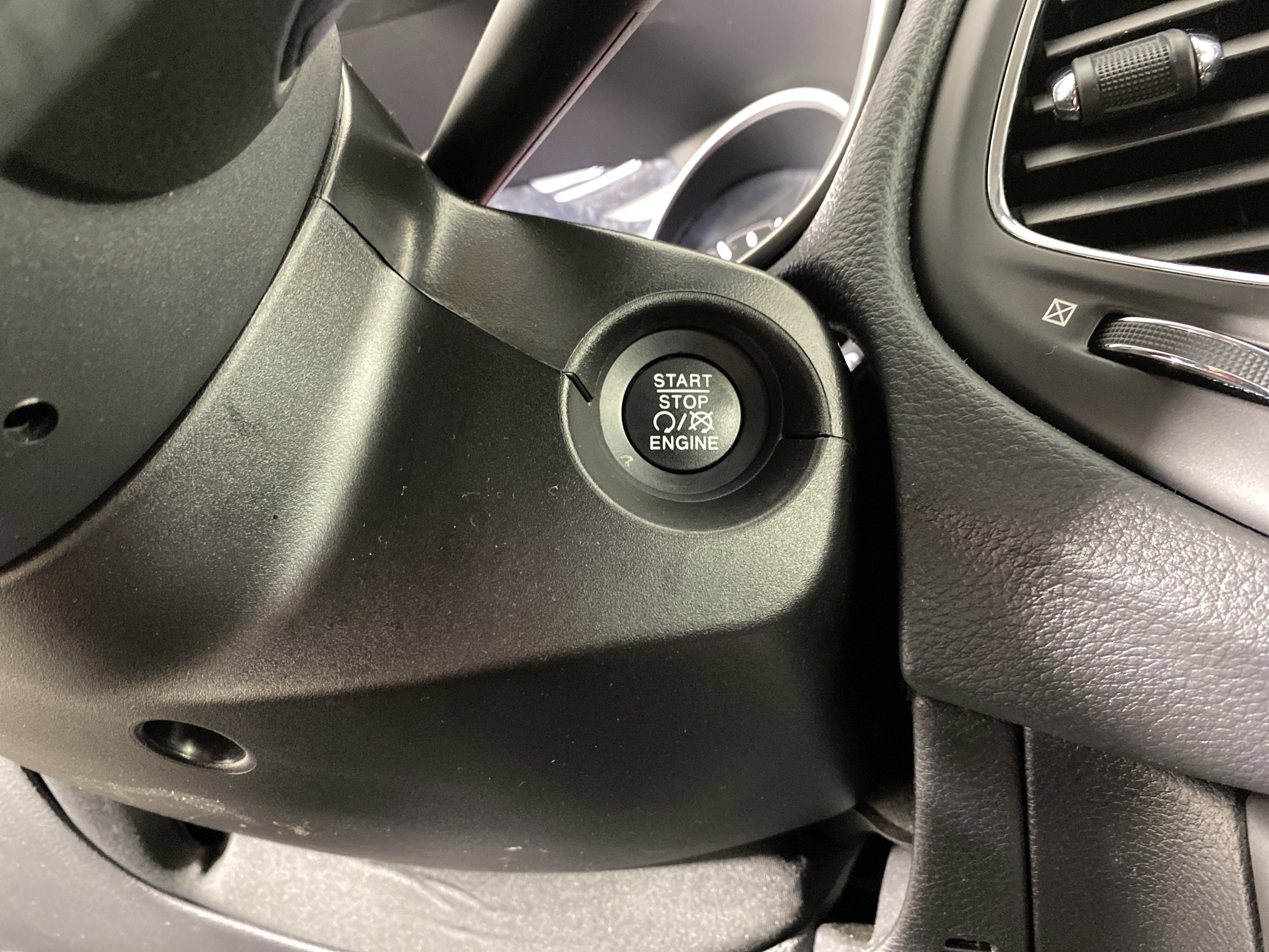Used 2019 Jeep Compass Sport AWD/4WD image 24