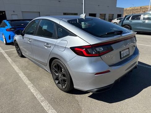 Used 2025 Honda Civic Sport image 3