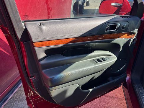 Used 2016 Lincoln MKT AWD w/ Equipment Group 201A image 12