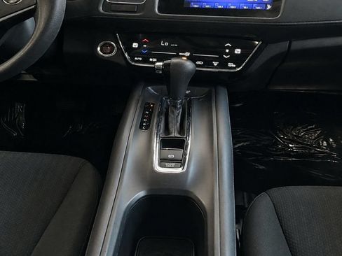 Used 2017 Honda HR-V EX image 28