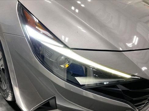 Used 2022 Hyundai Elantra SEL w/ Convenience Package FWD image 27