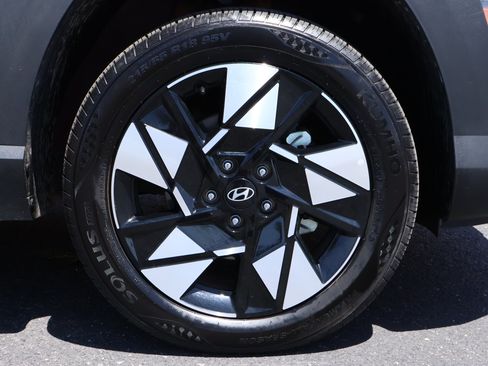 Used 2025 Hyundai Kona SEL AWD/4WD image 25