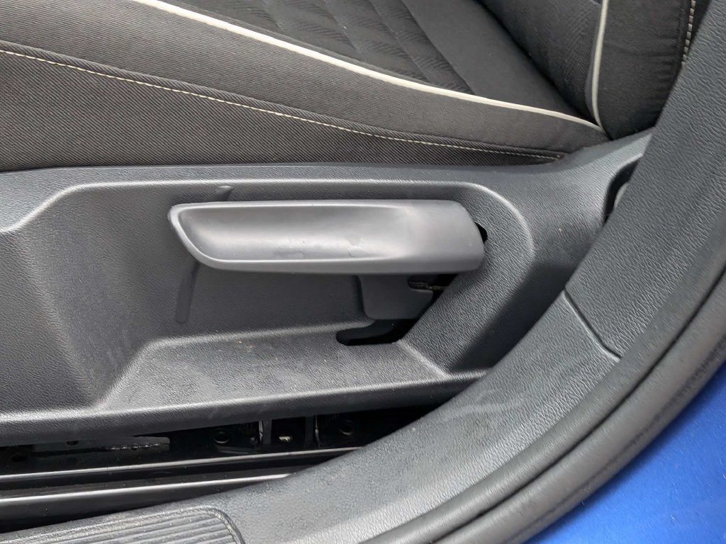 Used 2024 Volkswagen Jetta Sport FWD image 18
