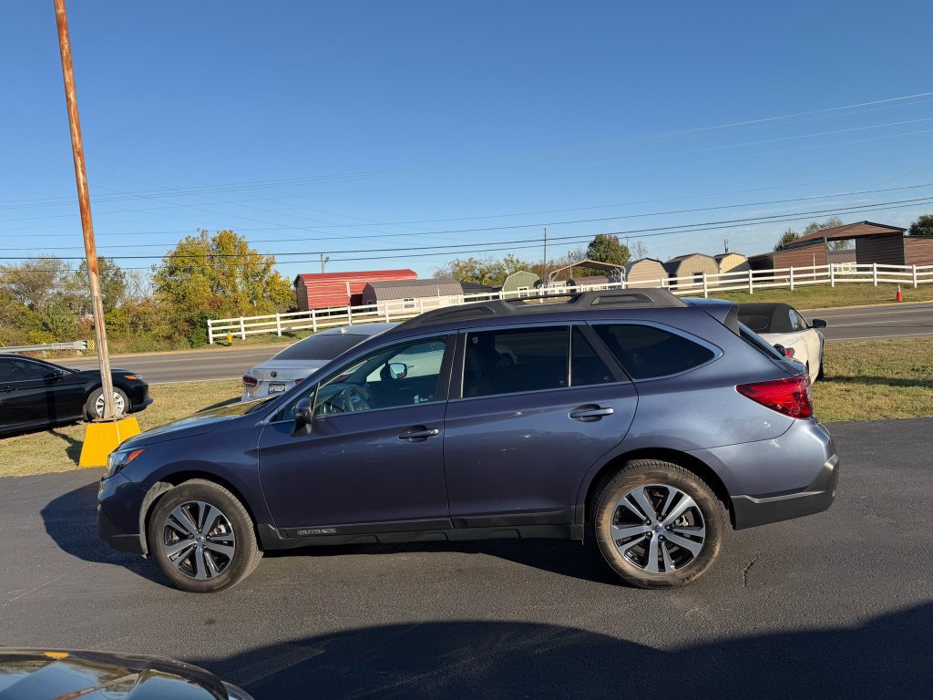 Used 2018 Subaru Outback 2.5i Limited AWD/4WD image 6