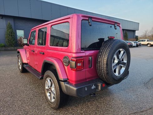 Used 2022 Jeep Wrangler Unlimited Sahara w/ Safety Group image 5