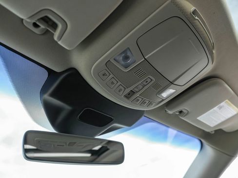 Used 2019 Lincoln Nautilus Reserve image 30