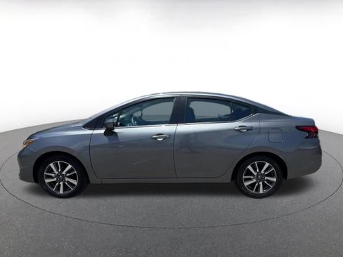 Used 2025 Nissan Versa SV FWD image 9