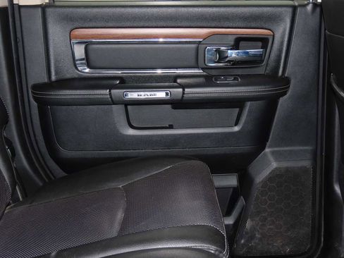 Used 2015 RAM 3500 Laramie w/ Convenience Group image 22