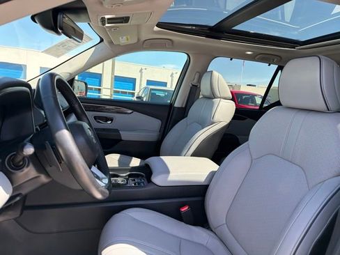 Certified 2025 Honda Pilot Elite image 11