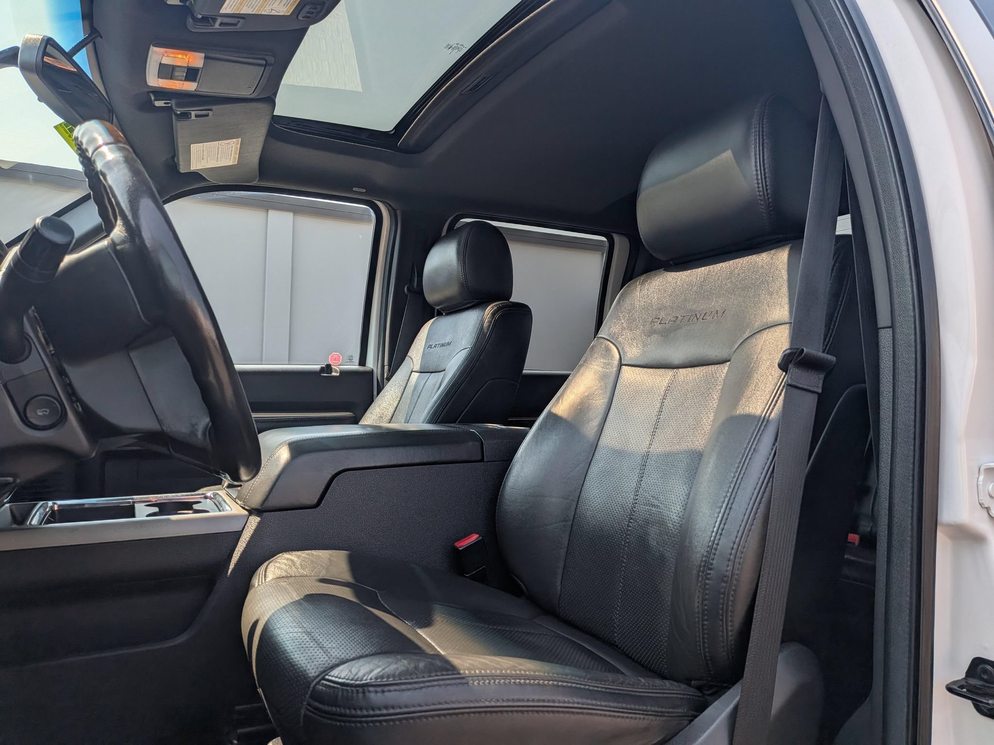 Used 2016 Ford F350 Platinum w/ Platinum Package AWD/4WD image 6
