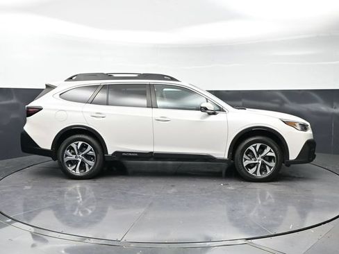 Used 2022 Subaru Outback Limited w/ Popular Package #2 AWD/4WD image 5