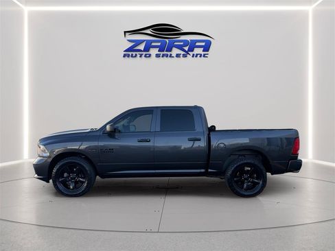 Used 2020 RAM 1500 Express w/ Express Value Package AWD/4WD image 4