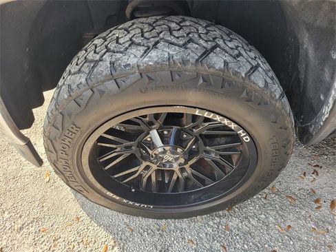 Used 2014 GMC Sierra 1500 SLT w/ SLT Crew Cab Value Package image 4